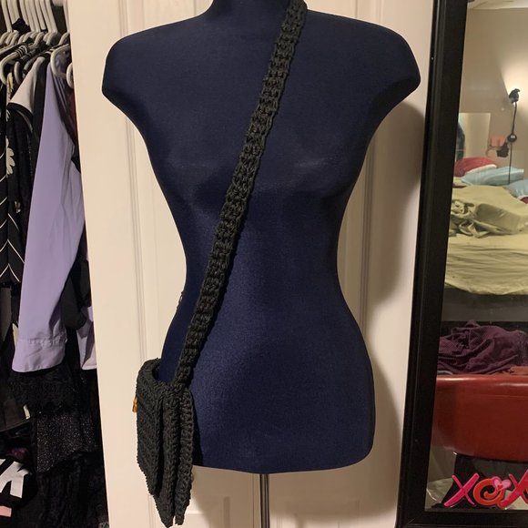 Woven, Bamboo Zipper Crossbody - Picture 2 of 8